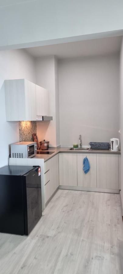 Jesselton Point Homestay Кота-Кінабалу Екстер'єр фото